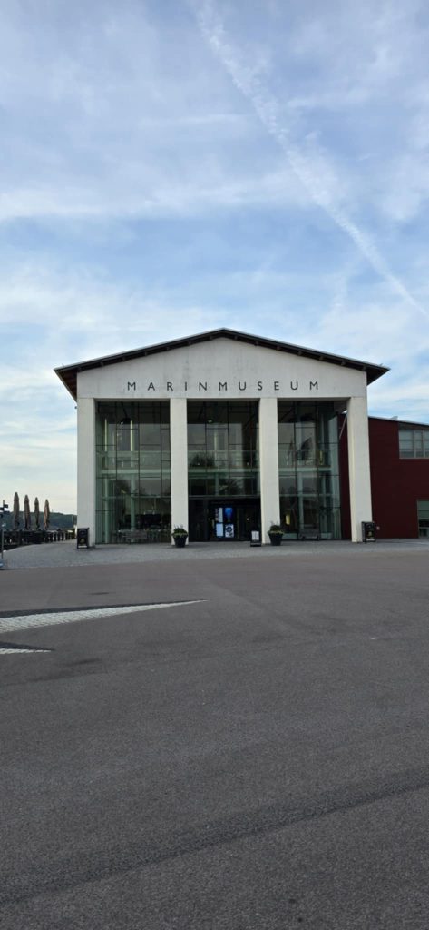 Ingången till Marinmuseet