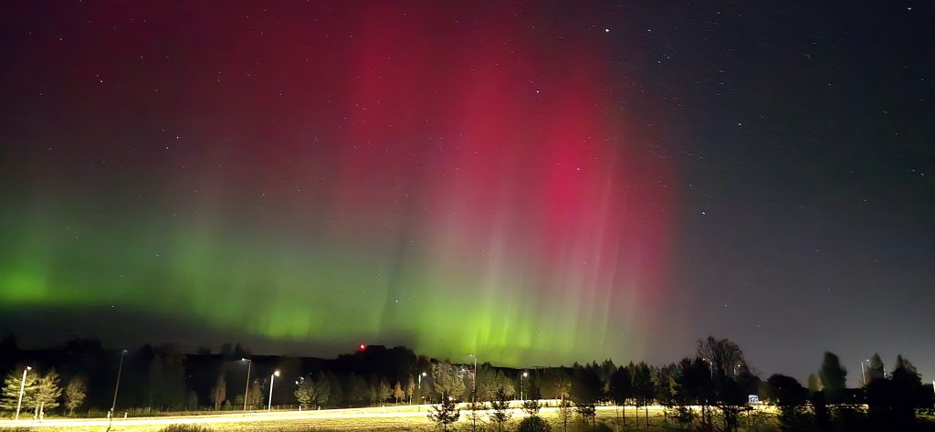 Norrsken ovanför vår åker