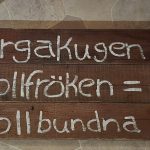 Träskylten vi hade på vårt bröllop